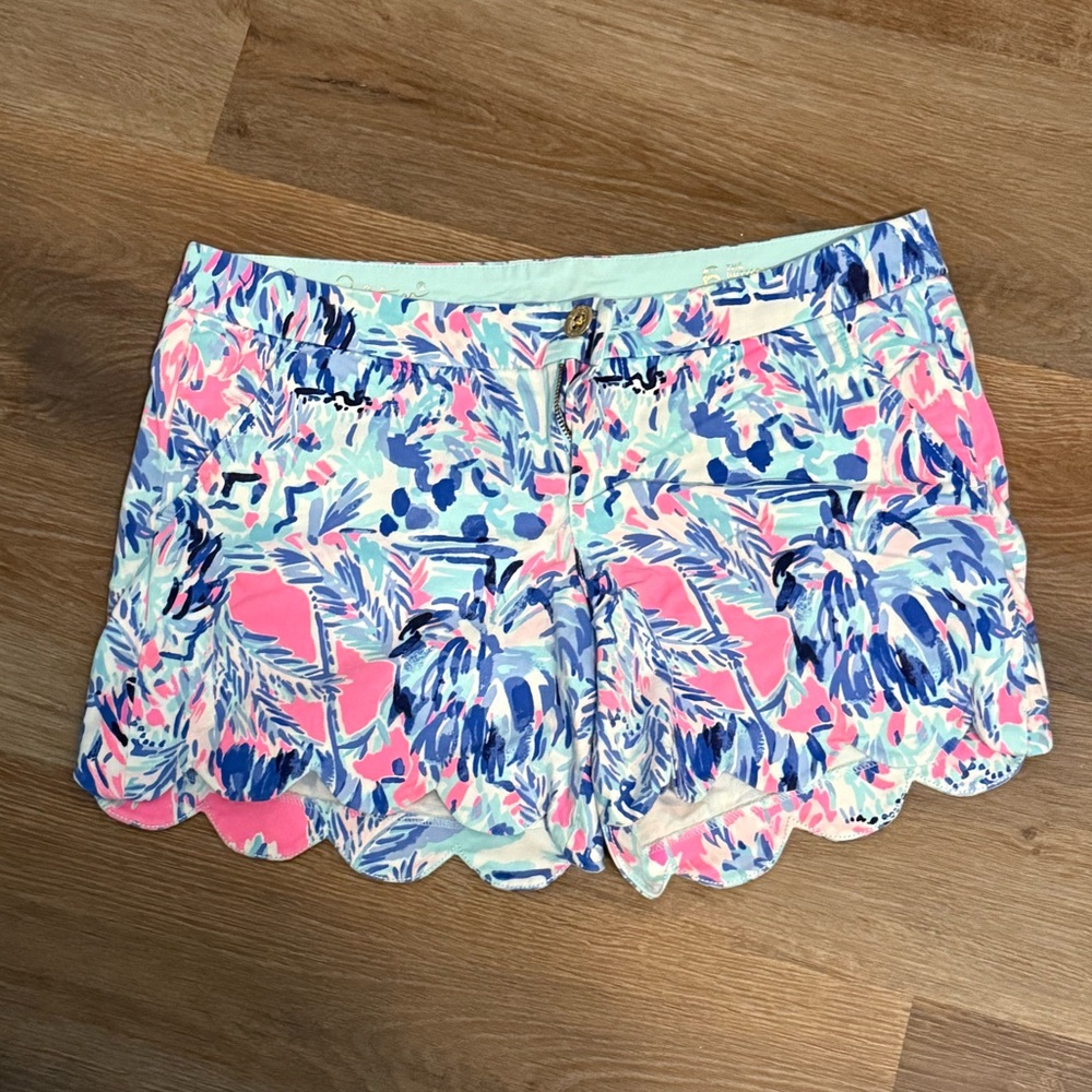 Like New Lilly Pulitzer Buttercup Women's Shorts - Pink and Blue